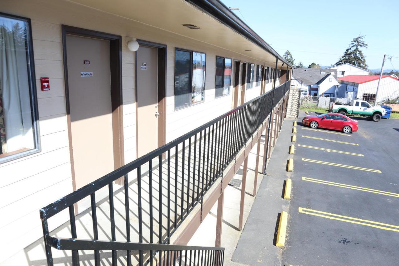 Silver Sands Motel Florence Exterior photo